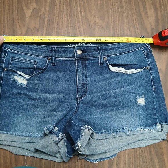 (2) Universal Thread Size 16 Mid-Rise Blue Denim Cuffed Hem distressed shorts - Picture 7 of 8